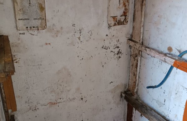 Skelbiamas 3 kamb. buto Klevų g. 6-2, Ručiūnų k., su priklausiniais pardavimo aukcionas