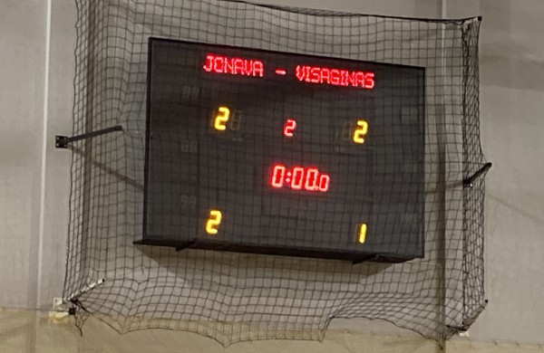 Jonavos FVK „KLEVAS“ III-ame 2023/2024 m. Lietuvos senjorų (50+) salės futbolo pirmenybių ture iškovojo 2 lygiąsias