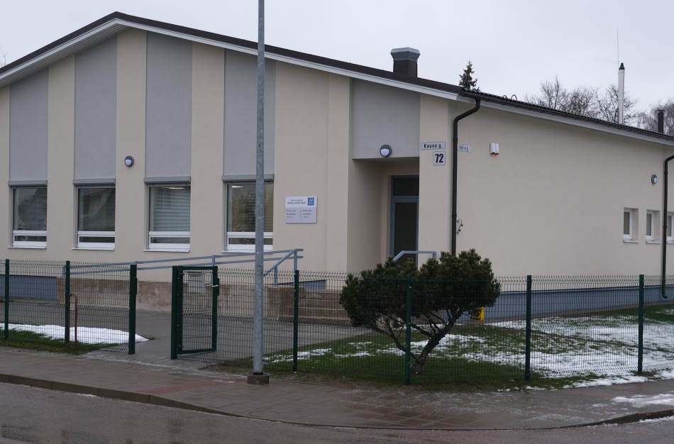 Jonavoje duris atvėrė atnaujinta Jehovos liudytojų Karalystės salė
