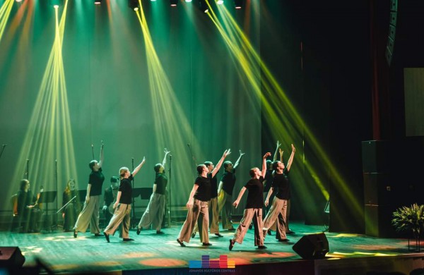 Lietuvos valstybės atkūrimo dieną širdys siaudė Lietuvai