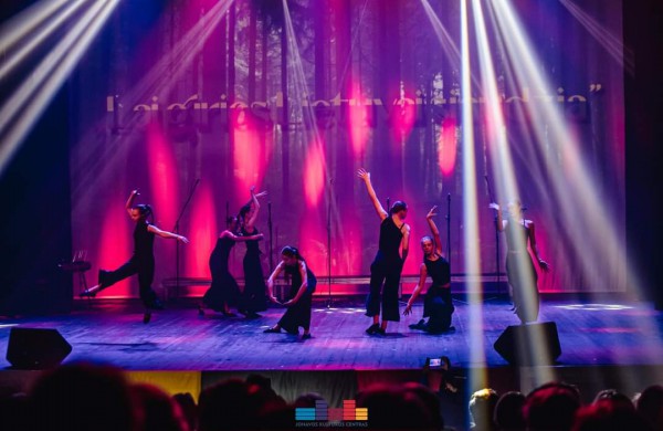 Lietuvos valstybės atkūrimo dieną širdys siaudė Lietuvai