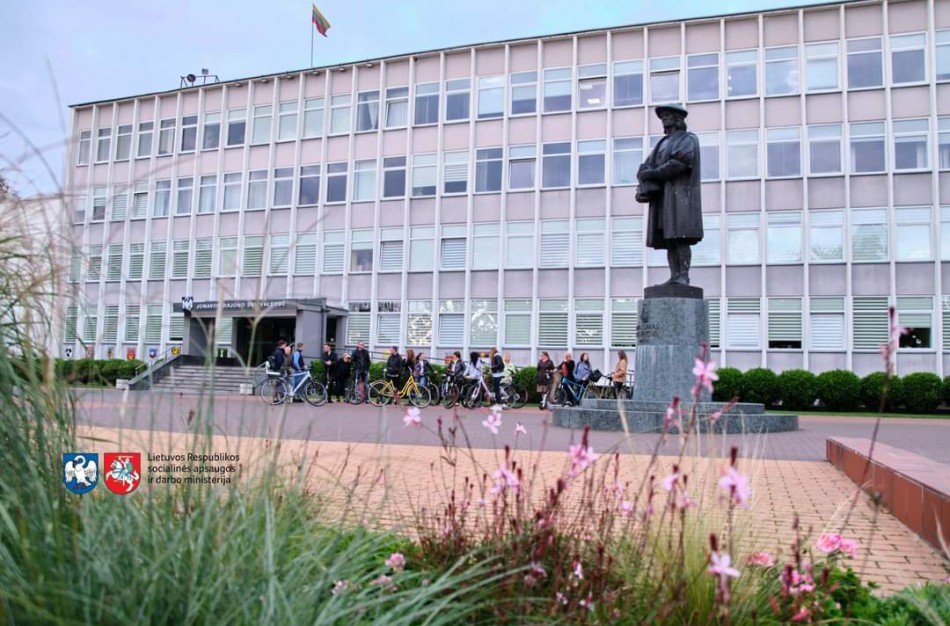 Kviečiama teikti paraiškas pagal Nevyriausybinių organizacijų veiklos stiprinimo 2023-2025 metų veiksmų plano 2.1.1.1 priemonę „Stiprinti bendruomeninę veiklą savivaldybėse“