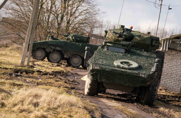 Baigėsi pratybos „Aršus Vilkas 24/1“: įspūdingą gynybos operaciją stebėjo ir Kuigalių miestelio gyventojai