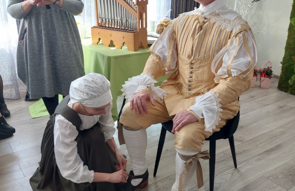 Jonavos globos namuose – Radvilų epochos madų popietė