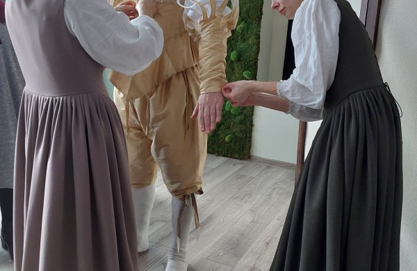 Jonavos globos namuose – Radvilų epochos madų popietė