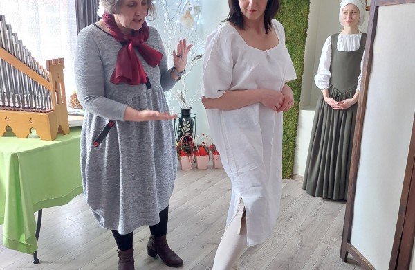 Jonavos globos namuose – Radvilų epochos madų popietė