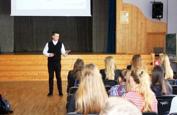 Mitybos specialistas A.Sujeta: „Aš – kaip kelio ženklas, nurodantis greitį, bet keliu nuvažiuoti reikia jums“