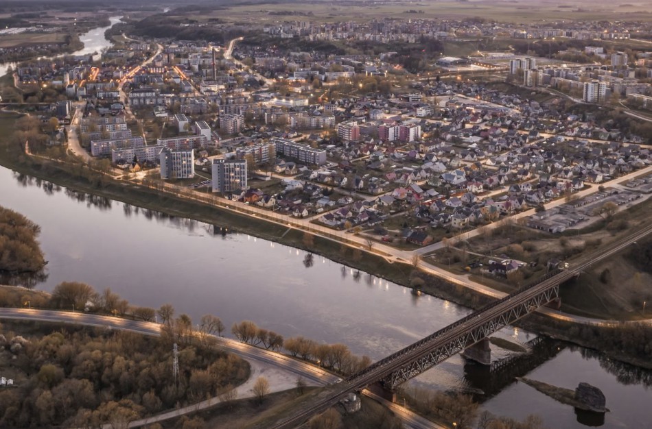Vandens lygis Neryje pakilęs, elkitės atsakingai