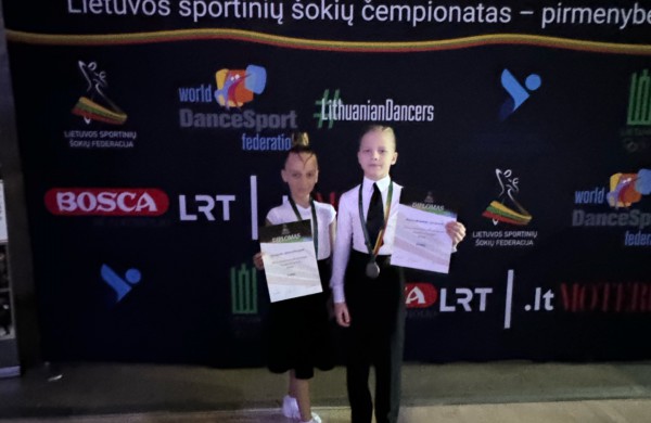 Jonava gali didžiuotis savo jaunųjų šokėjų pasiekimais: sveikinimai vicečempionams