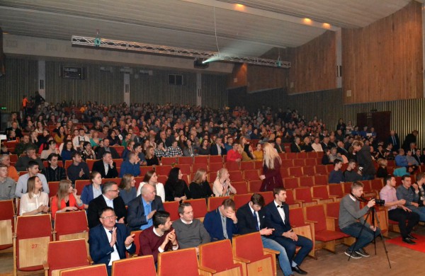 Geriausi sportininkai apdovanojimų žengė raudonuoju kilimu...