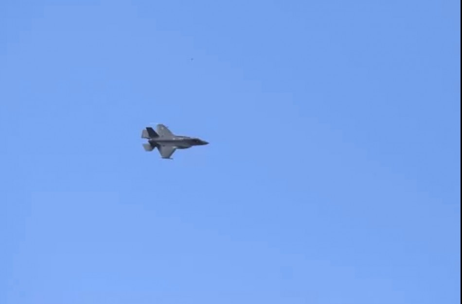 Jonavos orą virpinantys naikintuvo griausmai sukėlė nemažai reakcijų