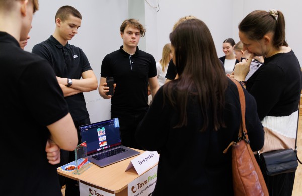 Jonavos Jeronimo Ralio gimnazijoje vyko Verslo diena 2024