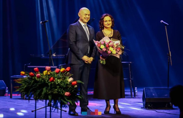 Kovo 8-ąją - ,,Metų Jonavietės" apdovanojimai ir gražiausios baladės