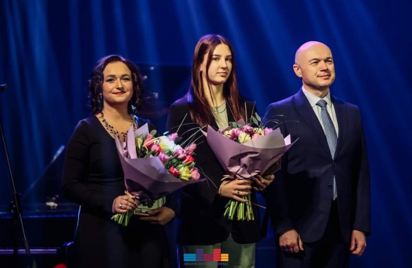 Kovo 8-ąją - ,,Metų Jonavietės" apdovanojimai ir gražiausios baladės