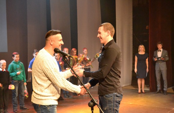 Geriausi sportininkai apdovanojimų žengė raudonuoju kilimu...