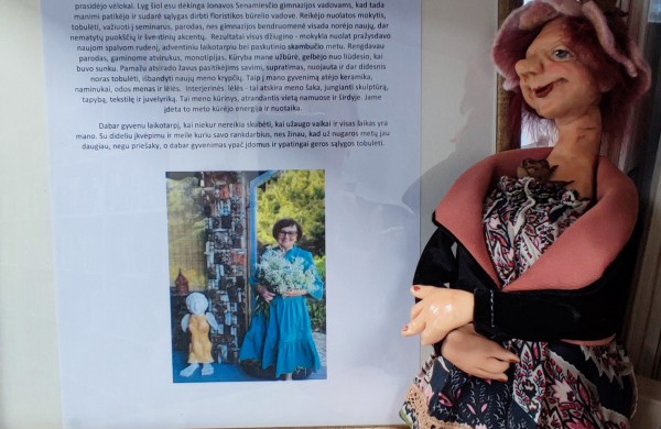 Rimkų bibliotekos lentynose ,,apsigyveno” lėlės