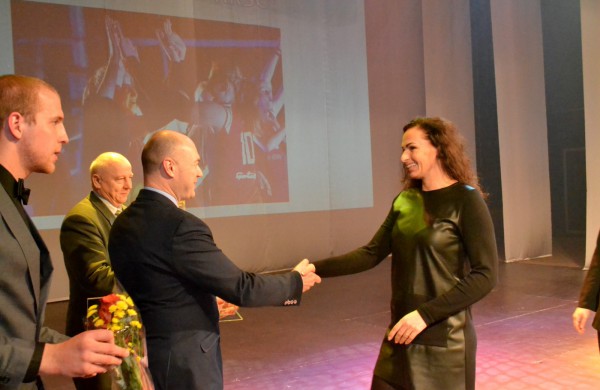 Geriausi sportininkai apdovanojimų žengė raudonuoju kilimu...