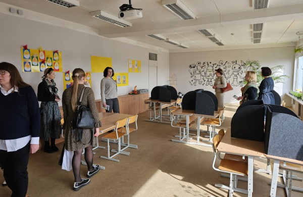 Įgyvendindami įtraukųjį ugdymą visi šypsomės ta pačia kalba 