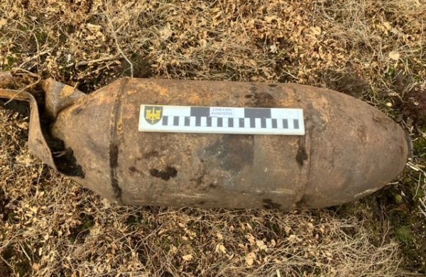 Daugėja pranešimų apie gyventojų rastus sprogmenis