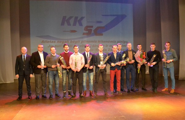 Geriausi sportininkai apdovanojimų žengė raudonuoju kilimu...