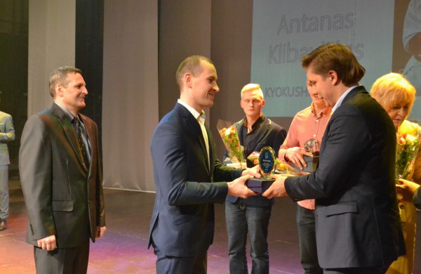 Geriausi sportininkai apdovanojimų žengė raudonuoju kilimu...