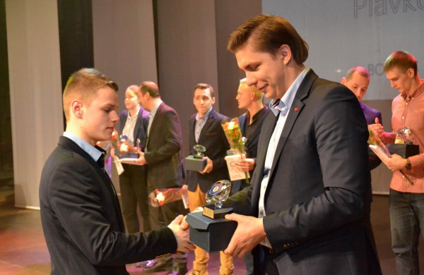 Geriausi sportininkai apdovanojimų žengė raudonuoju kilimu...