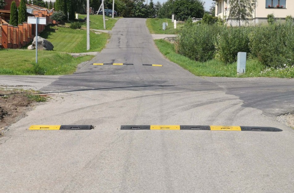 Vieni – peikia, kiti prašo juos įrengti  