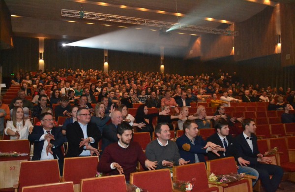 Geriausi sportininkai apdovanojimų žengė raudonuoju kilimu...