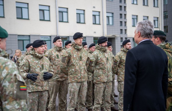 LR Prezidentas  su Norvegijos kronprincu  Rukloje aplankė Norvegijos karius