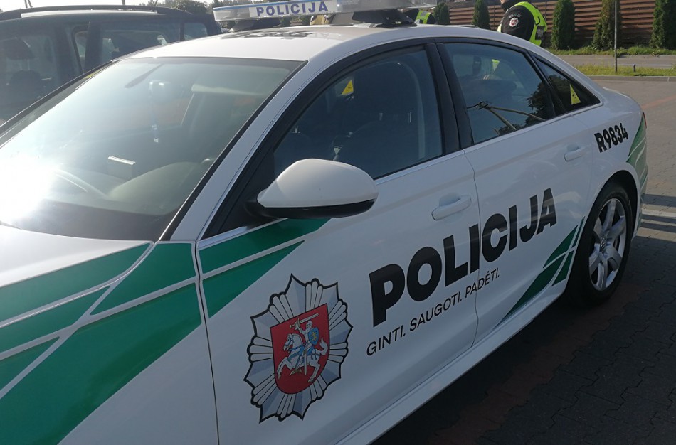 Alkoholinė kelionė vairuotojui baigėsi Taurostos gatvėje