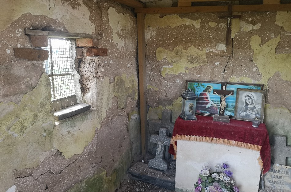 Juškonių kaimo gyventojai: „Pasibaisėtina! Gėda !”