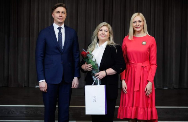 Savivaldybės vadovai pasveikino Jonavos rajono medicinos darbuotojus