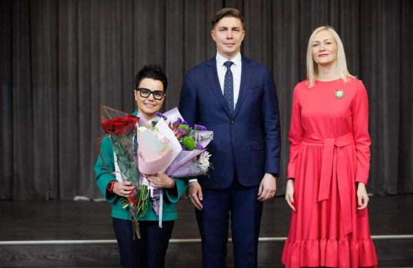 Savivaldybės vadovai pasveikino Jonavos rajono medicinos darbuotojus
