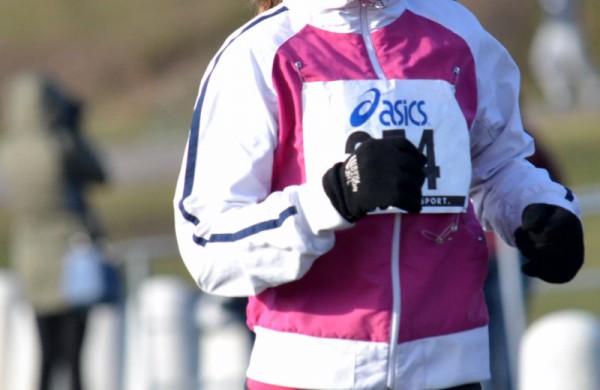 Bėgikų sezonas Jonavoje prasidėjo žiemos varžybomis