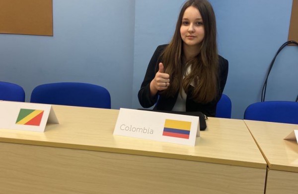 Progimnazijos komanda dalyvavo ESTMUN2024 – Jungtines Tautas simuliuojančiuose debatuose Estijoje