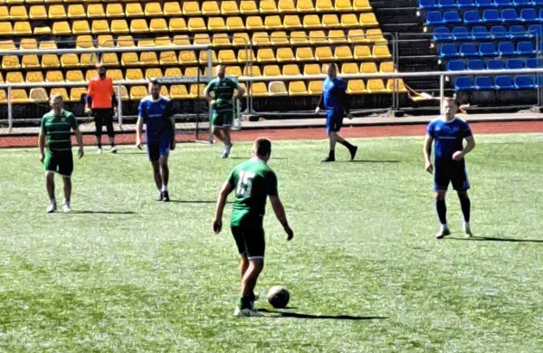 Jonavos „KLEVAS“ veteranų futbolo komandos (40+ ir 60+) sėkmingai startavo 2024 m. Lietuvos pirmenybėse