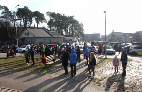 Bėgikų sezonas Jonavoje prasidėjo žiemos varžybomis