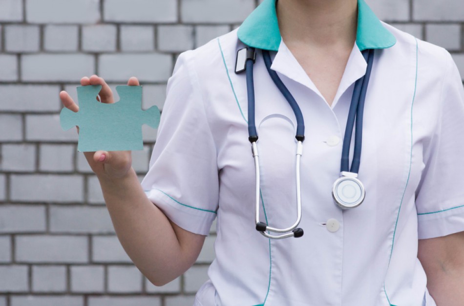 Užimtumo tarnyba: daugėja norinčiųjų tapti slaugytojų padėjėjais