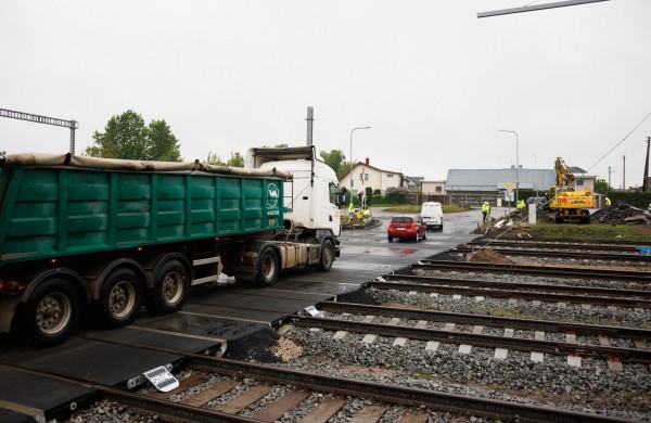 Baigė remontuoti pervažą Darbininkų gatvėje