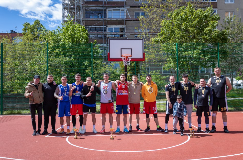 Jonavos rajono seniūnijų komandos susitiko krepšinio 3X3 varžybose  