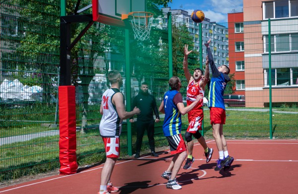 Jonavos rajono seniūnijų komandos susitiko krepšinio 3X3 varžybose  
