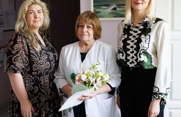 Savivaldybės atstovai pasveikino Vilniuje pagerbtus rajono medikus