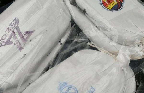 Teismui perduota išskirtinė byla: šešiolika kaltinamųjų, dauguma jų – ginkluoto tarptautinio nusikalstamo susivienijimo nariai