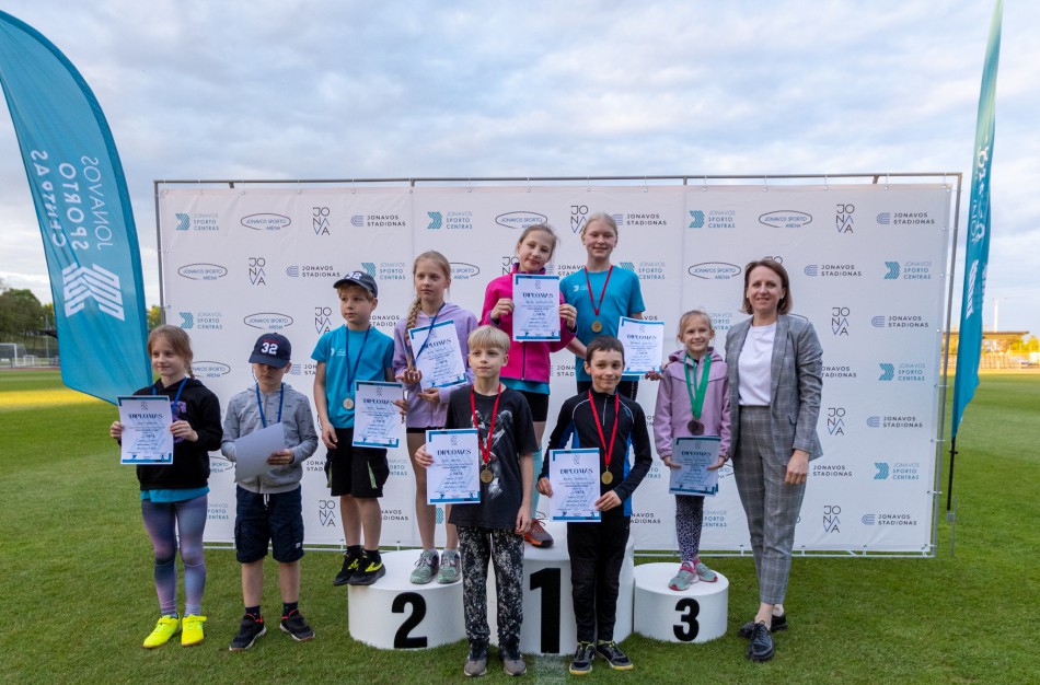 Įvyko pirmosios lengvosios atletikos varžybos „Jonavos mero taurė“