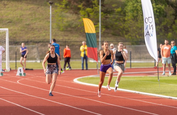 Įvyko pirmosios lengvosios atletikos varžybos „Jonavos mero taurė“