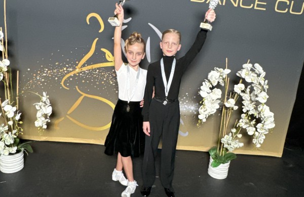 ,,Bonus" šokėjai nenustoja stebinti savo pasiekimais