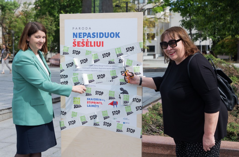 Tyrimas: algas „vokeliuose“ gaunančių žmonių vis dar pažįsta beveik trečdalis Lietuvos gyventojų