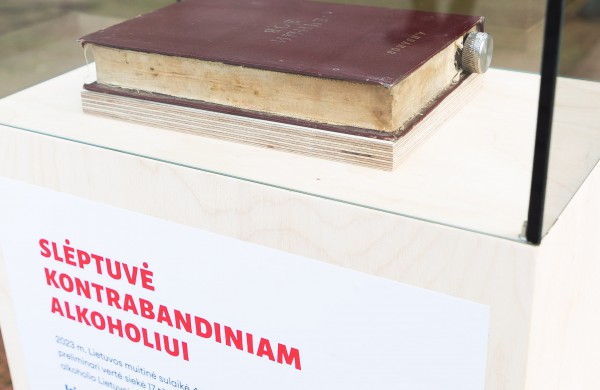 Tyrimas: algas „vokeliuose“ gaunančių žmonių vis dar pažįsta beveik trečdalis Lietuvos gyventojų