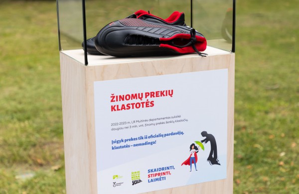 Tyrimas: algas „vokeliuose“ gaunančių žmonių vis dar pažįsta beveik trečdalis Lietuvos gyventojų