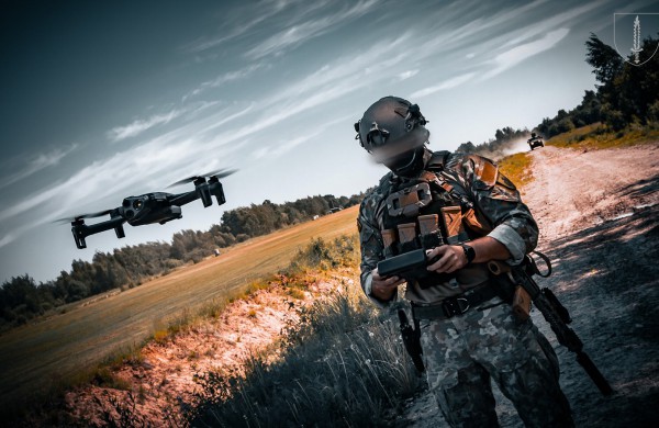 Baigėsi tarptautinės SOP pratybose „Liepsnojantis kalavijas 2024“. Bombonešis B52 metė lazeriu valdomas bombas, narai užduotis vykdė iš povandeninio laivo 